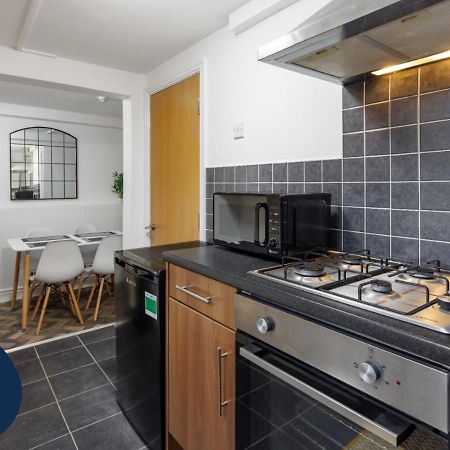 Flatzy - Modern Apartment Close To Football Stadiums Liverpool Eksteriør billede